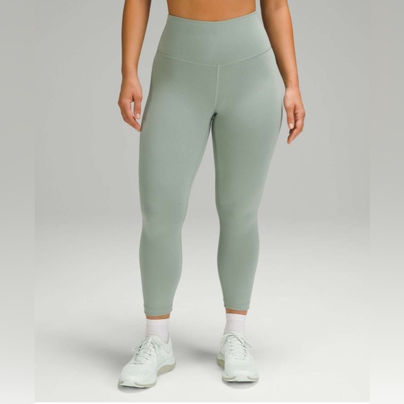 Lululemon Wunder Train Contour Fit
High-Rise Crop 23"
Palm Court - Picture 2 of 5